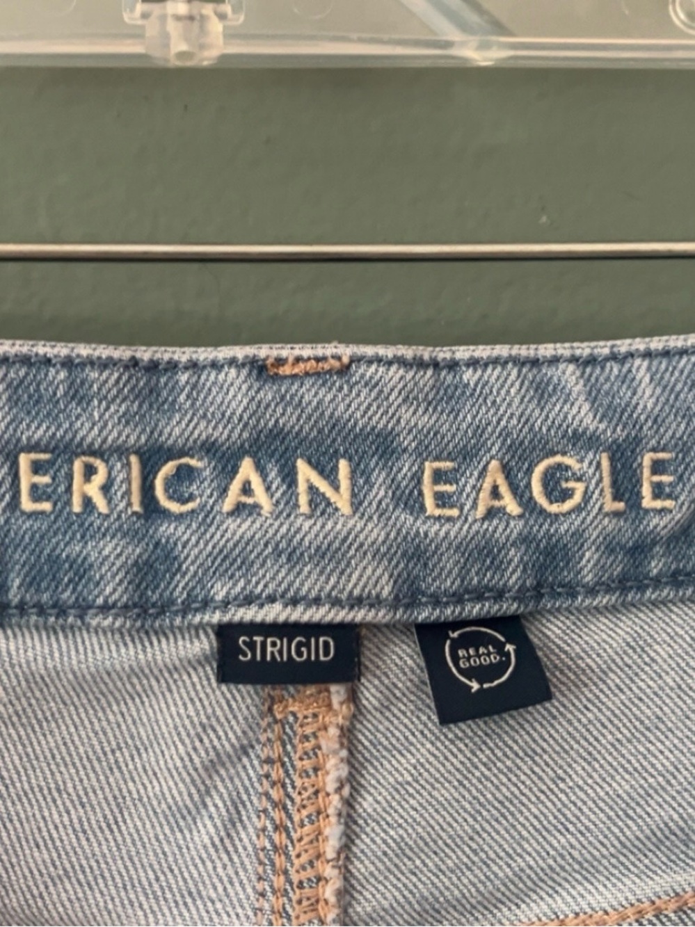 American Eagle Outfitters Strigid Light Wash Women’s Jeans
